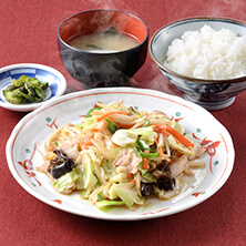 野菜炒め定食｜長岡市の美味しい餃子・ラーメン・定食 金子屋